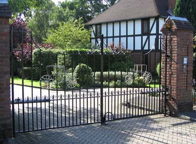 Ontario wrought iron driveway gate